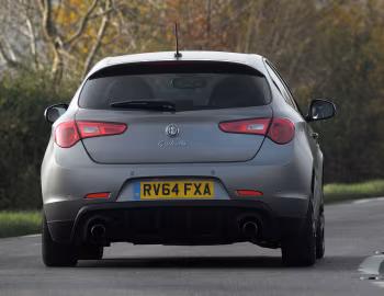 Alfa Romeo Giulietta Quadrifoglio Verde Launch Edition [UK-spec] (940) '2014