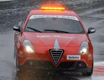 Alfa Romeo Giulietta Quadrifoglio Verde SBK Safety Car (940) '2010–13