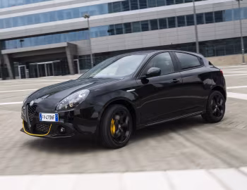 Alfa Romeo Giulietta Sport Veloce Giallo Corsa Pack (940) '2019–20