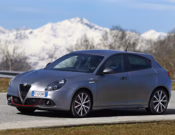 Alfa Romeo Giulietta Veloce [Worldwide] (940) '2016–18