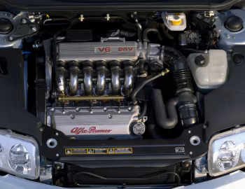 Sous la capuche Alfa Romeo GTV [Worldwide] (916C) '2003–04