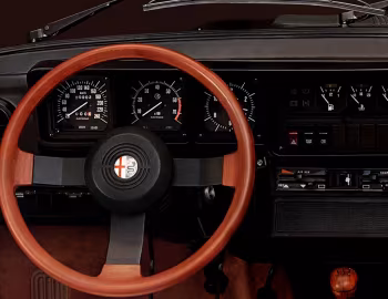 Panneau avant Alfa Romeo GTV 6 2.5 [Worldwide] (116) '1980–83