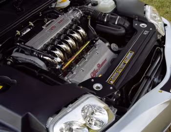 Sous la capuche Alfa Romeo GTV [Australia] (916C) '2003–04