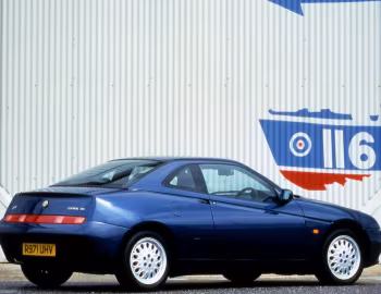 Alfa Romeo GTV [UK-spec] (916C) '1996–98