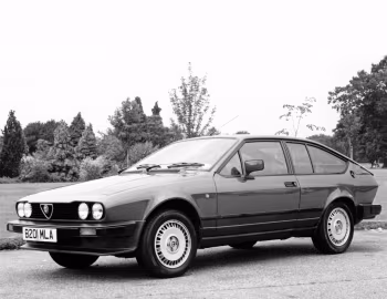 Alfa Romeo GTV 2.0 [UK-spec] (116) '1983–86