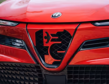 Alfa Romeo Junior Elettrica Intensa (966) '2025