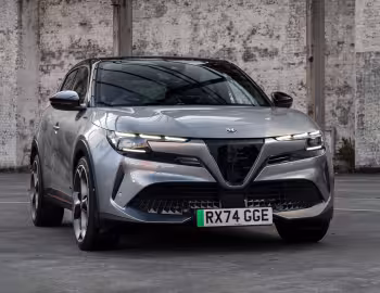 Alfa Romeo Junior Elettrica Veloce [UK-spec] (966) '2025–pr.