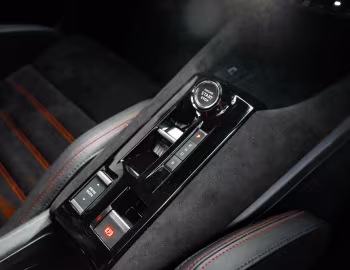 Intérieur Alfa Romeo Junior Elettrica Veloce [South Africa] (966) '2025–pr.