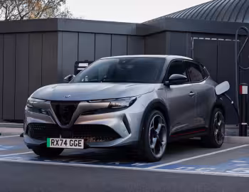 Alfa Romeo Junior Elettrica Veloce [UK-spec] (966) '2025–pr.