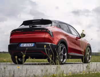 Alfa Romeo Junior Elettrica Veloce [Worldwide] (966) '2024–pr.