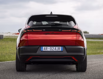 Alfa Romeo Junior Elettrica Veloce [Worldwide] (966) '2024–pr.