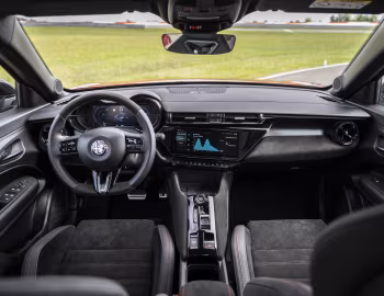 Panneau avant Alfa Romeo Junior Elettrica Veloce [Worldwide] (966) '2024–pr.