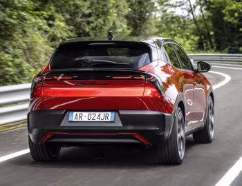 Alfa Romeo Junior Elettrica Veloce [Worldwide] (966) '2024–pr.