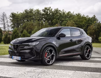 Alfa Romeo Junior Elettrica Veloce [Worldwide] (966) '2024–pr.