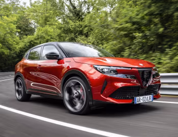 Alfa Romeo Junior Elettrica Veloce [Worldwide] (966) '2024–pr.