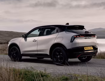 Alfa Romeo Junior Ibrida [UK-spec] (966) '2024–pr.