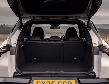 Coffre Alfa Romeo Junior Ibrida [UK-spec] (966) '2024–pr.