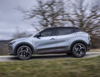 Alfa Romeo Junior Ibrida Q4 Sport Pack (966) '2025–pr.