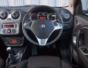Panneau avant Alfa Romeo MiTo [UK-spec] (955) '2009–13