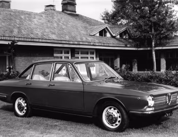 Alfa Romeo OSI 2600 De Luxe (106.16) '1965–67
