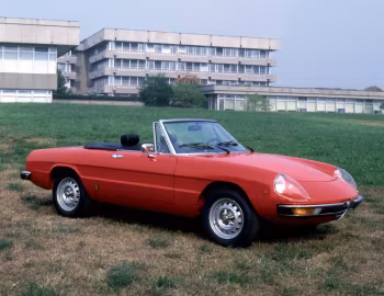 Alfa Romeo 2000 Spider Veloce (115) '1975–83