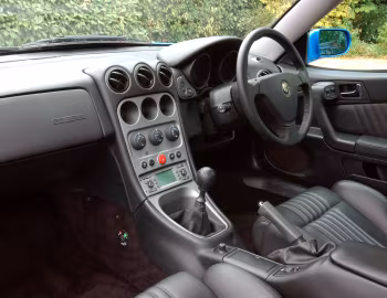 Intérieur Alfa Romeo GTV [UK-spec] (916C) '2003–04