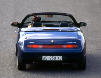 Alfa Romeo Spider (916S) '1995–98