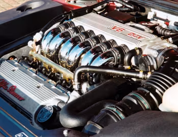 Bajo el capó Alfa Romeo Spider 3.0 V6 24V [UK-spec] (916S) '2001–03