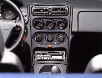 Intérieur Alfa Romeo Spider (916S) '1995–98