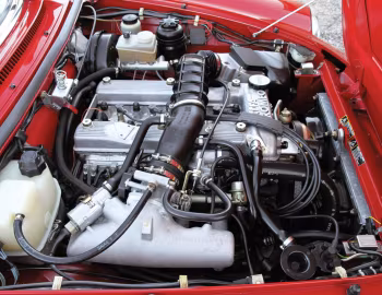 Sous la capuche 1991–93 Alfa Romeo Spider Veloce [North America] (115.A1) '1990–93