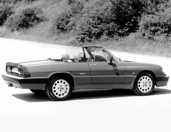 Alfa Romeo Spider 2.0 Quadrifoglio Verde (115) '1986–90