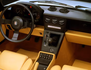 Panneau avant Alfa Romeo Spider (115.A2) '1990–92