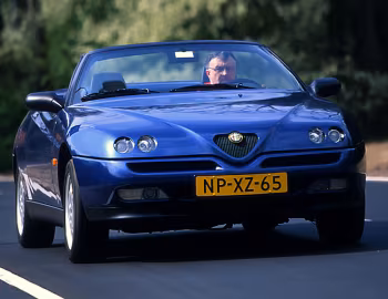 Alfa Romeo Spider (916S) '1995–98