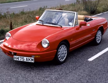 Alfa Romeo Spider 2.0 RHD conversion by Seaking (115.A1) '1990–93
