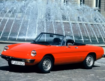 Alfa Romeo Spider Junior (105) '1974–77