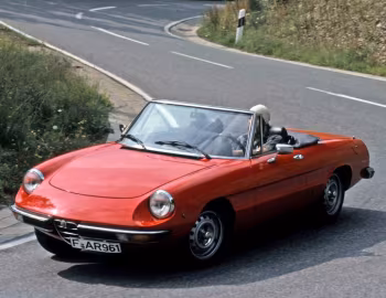 Alfa Romeo Spider Junior (105) '1974–77