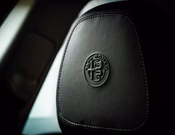 Intérieur Alfa Romeo Stelvio [Japan] (949) '2018–pr.