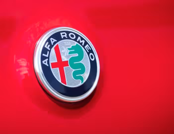 Logo Alfa Romeo Stelvio [UK-spec] (949) '2017–pr.