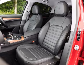 Intérieur Alfa Romeo Stelvio [Japan] (949) '2018–pr.