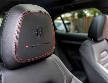 Intérieur Alfa Romeo Stelvio Competizione (949) '2023