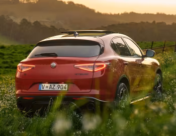 Alfa Romeo Stelvio Veloce Edizione Carbonio [Australia] (949) '2024