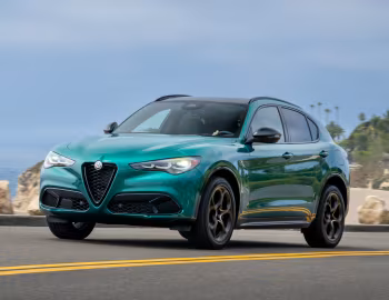 2025 Alfa Romeo Stelvio Intensa [North America] (949) '2025