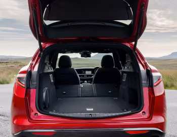 Coffre Alfa Romeo Stelvio Intensa [UK-spec] (949) '2025