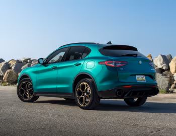 2025 Alfa Romeo Stelvio Intensa [North America] (949) '2025