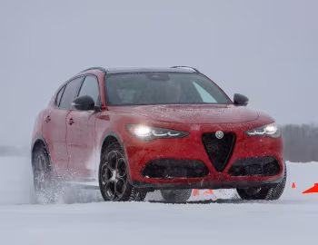 2025 Alfa Romeo Stelvio Intensa [North America] (949) '2025