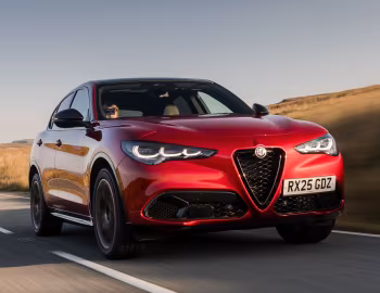Alfa Romeo Stelvio Intensa [UK-spec] (949) '2025