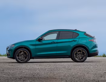 2025 Alfa Romeo Stelvio Intensa [North America] (949) '2025