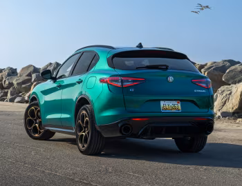 2025 Alfa Romeo Stelvio Intensa [North America] (949) '2025
