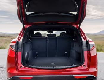 Coffre Alfa Romeo Stelvio Intensa [UK-spec] (949) '2025