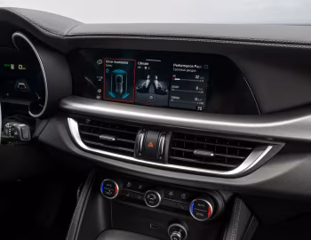 Intérieur 2025 Alfa Romeo Stelvio Intensa [North America] (949) '2025